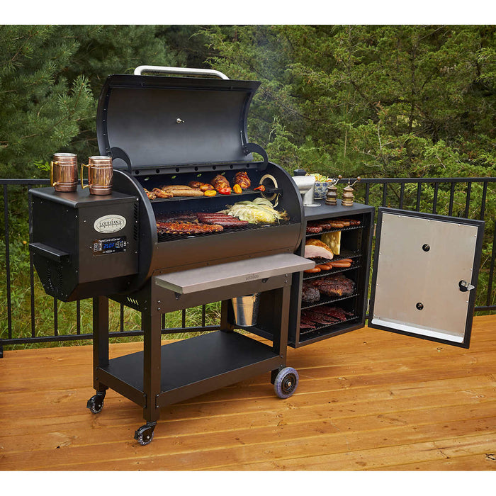 Louisiana Grills 900 Pellet Grill with Smoke Box